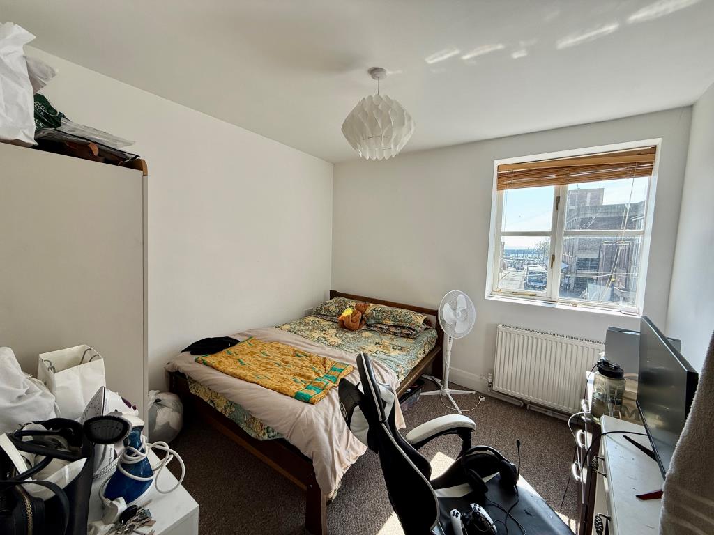 Lot: 81 - MIXED USE INVESTMENT IN TOWN CENTRE - Bedroom one